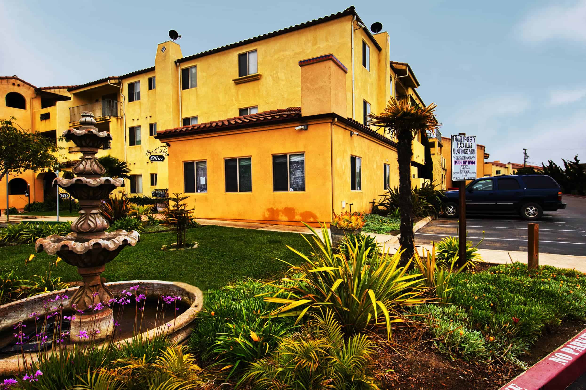 Gallery La Plaza Villas